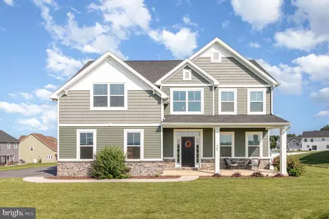 465 Winchester Dr, Chambersburg, PA 17202