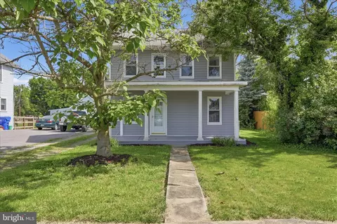 247 W Main St, Fayetteville, PA 17222