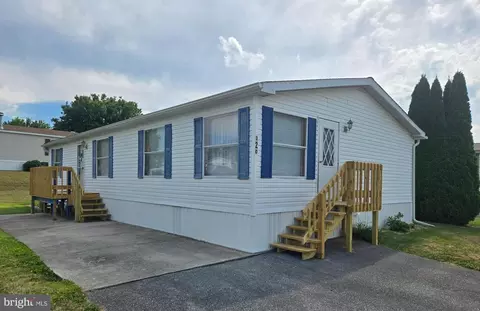 320 Cameo Dr #145, Fayetteville, PA 17222