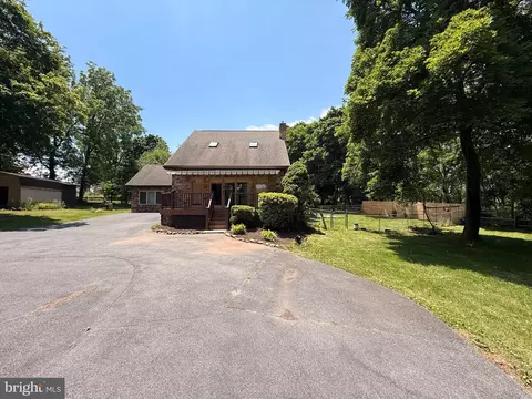 95 Coldspring Rd, Fayetteville, PA 17222