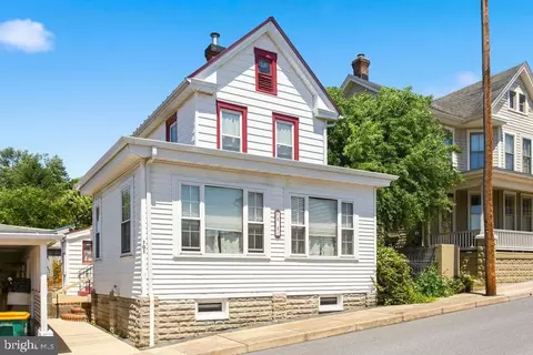 101 Middle St, Waynesboro, PA 17268