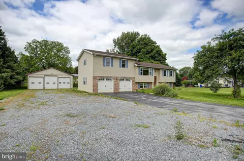 7170 Ruritan Dr, Chambersburg, PA 17202
