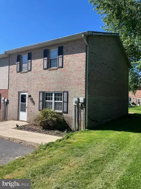2339 Mccleary Dr, Chambersburg, PA 17202