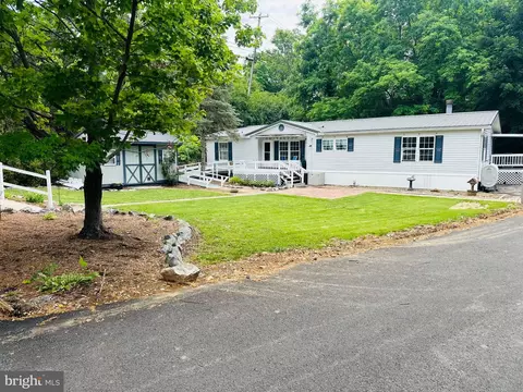 15134 N Young Rd, Greencastle, PA 17225
