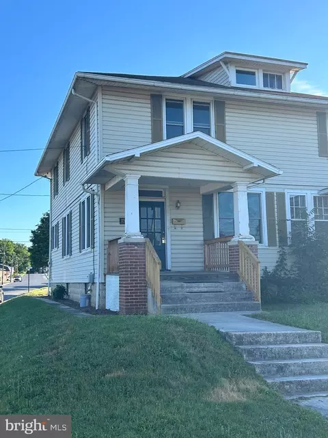 301 E Mckinley St, Chambersburg, PA 17201
