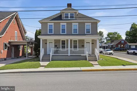 254-256 E Madison St, Greencastle, PA 17225
