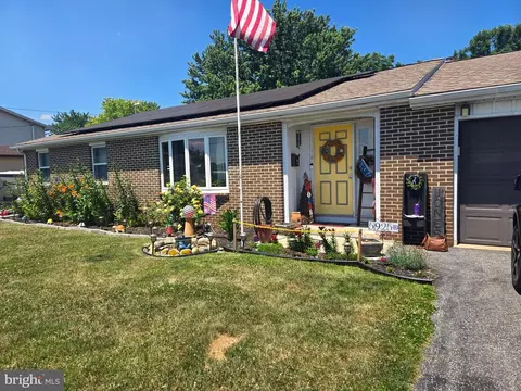 5925 Greenvillage Rd, Chambersburg, PA 17202