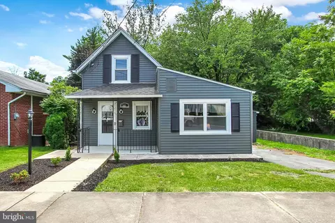 202 W Fifth St, Waynesboro, PA 17268