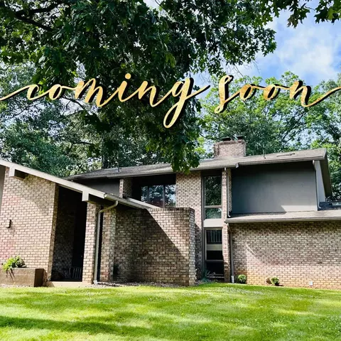 6566 Fairway Dr W, Fayetteville, PA 17222