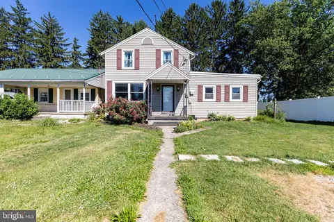 109 Brumbaugh Ave, Chambersburg, PA 17201