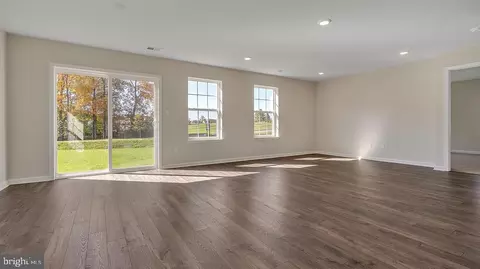 324 Edison Dr, Shippensburg, PA 17257