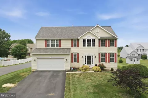807 Crestwood Dr #106, Chambersburg, PA 17202