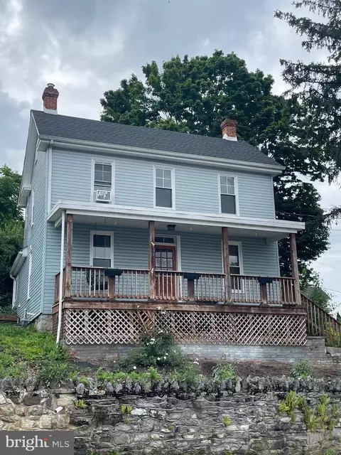 223 Potomac St N, Waynesboro, PA 17268