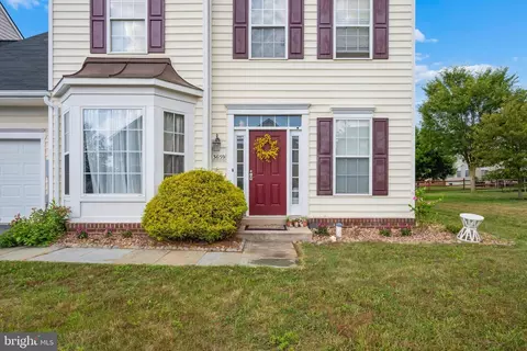 3659 Rolling Hills Dr, Greencastle, PA 17225