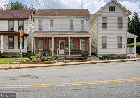736 S Second St, Chambersburg, PA 17201