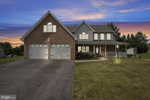1731 Alligator Reef Ave, Chambersburg, PA 17202