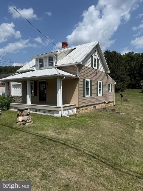9410 Tomstown Rd, Waynesboro, PA 17268