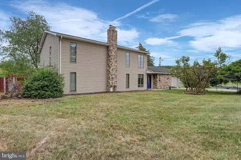 3365 Buchanan Trl W, Greencastle, PA 17225