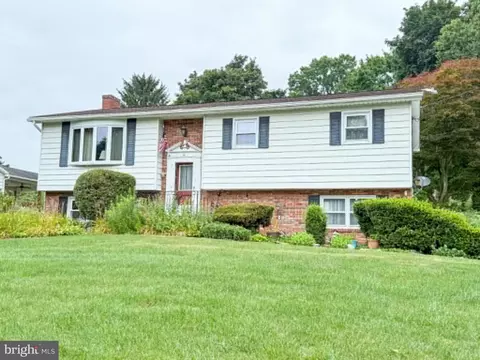 119 Echo Dr, Chambersburg, PA 17202