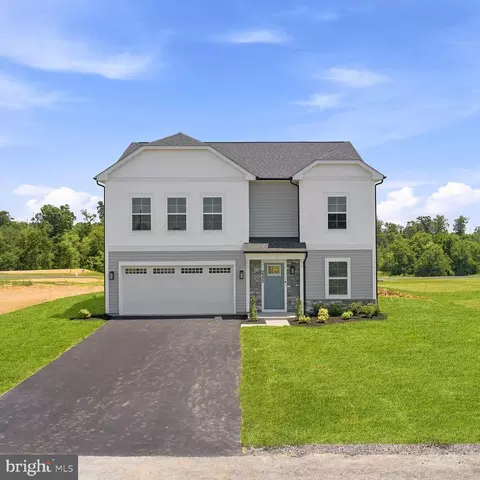 2352 Wind River Dr, Chambersburg, PA 17202