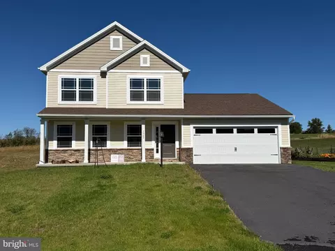 1527 Sherry Dr, Chambersburg, PA 17202