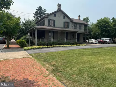 121 S S Washington Street St, Greencastle, PA 17225