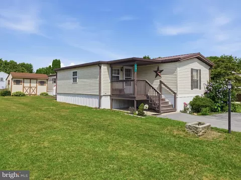 1024 Warm Spring Rd #19, Chambersburg, PA 17202