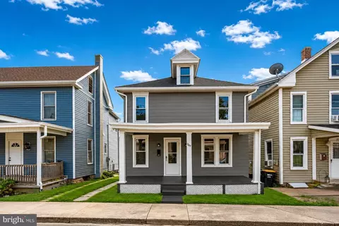 267 Park St, Waynesboro, PA 17268
