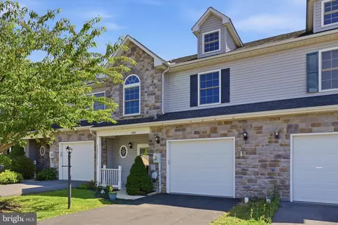 444 Frick Ave, Waynesboro, PA 17268