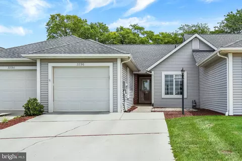 3896 Farmstead Dr, Fayetteville, PA 17222