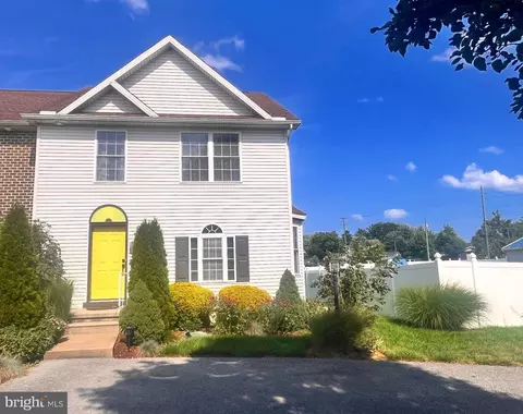 123 Wilkson Ln, Fayetteville, PA 17222