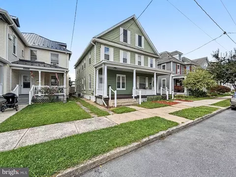 570 Nelson St, Chambersburg, PA 17201
