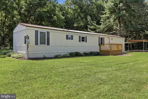 5604 White Church Rd, Shippensburg, PA 17257