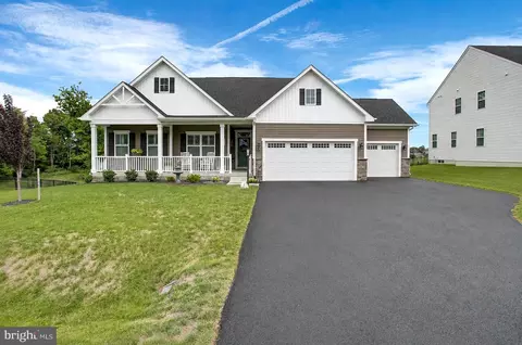 1601 Shannon Dr S, Greencastle, PA 17225