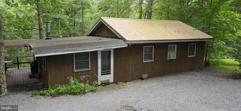 22760 Loop Rd, Doylesburg, PA 17219