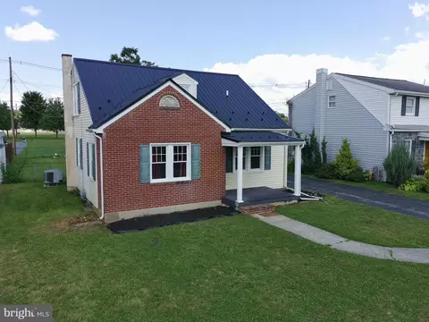 1137 Stanley Ave, Chambersburg, PA 17201