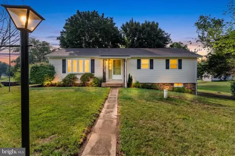 10624 Scenic View Dr, Greencastle, PA 17225