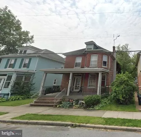 554 E Liberty St, Chambersburg, PA 17201