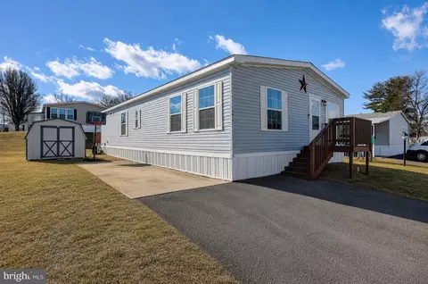 5614 Classic Ct #21, Fayetteville, PA 17222