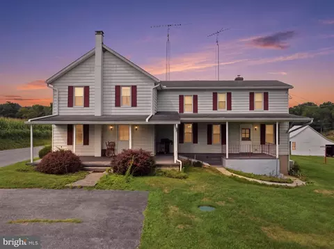 697 Shinham Rd, Greencastle, PA 17225