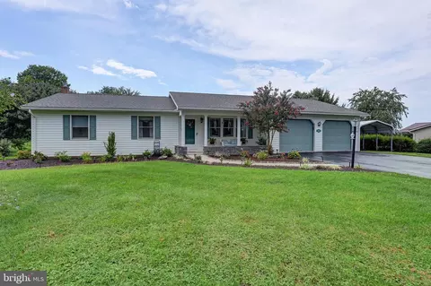 7075 Olde Scotland Rd, Shippensburg, PA 17257