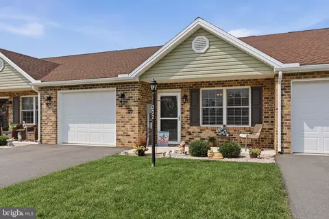 332 Franklin Way, Shippensburg, PA 17257