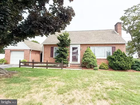 571 Highland Ave, Chambersburg, PA 17201