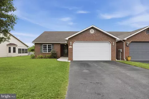 11375 Nicole Dr, Greencastle, PA 17225