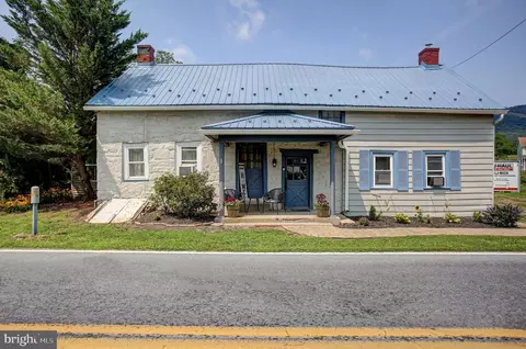 10299 Mountain Rd, Orrstown, PA 17244