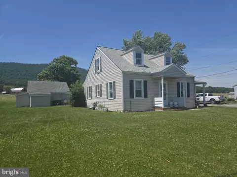 7245 Charlestown Rd, Greencastle, PA 17225