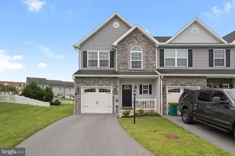 409 Tritle Ave, Waynesboro, PA 17268