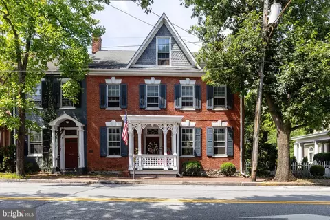 48 Main St N, Mercersburg, PA 17236