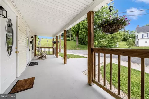 455-457 W 5th St, Waynesboro, PA 17268