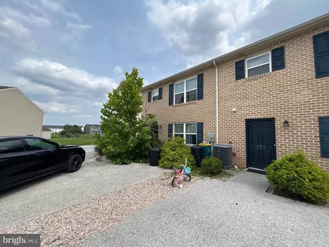 177 Delano Dr, Chambersburg, PA 17201